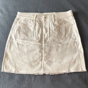White Denim Vineyard Vines Skirt - Never Worn